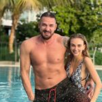 Kurban Omarov Instagram - В принципе все прикрыто, придраться не к чему. 😸 Dubai, United Arab Emirates