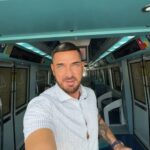 Kurban Omarov Instagram – Сегодня расскажу вам о метро в Дубае и их золотых картах, которые, кажется, особенно привлекают русских туристов. 

Когда я впервые услышал про золотые карты метро , я подумал, что это шутка. Золотые карты? В метро? Но нет, это не шутка, это реальность! В Дубае любят быть великолепными во всем, даже в общественном транспорте.

Итак, друзья, представьте себе: вы входите в метро, и у вас в руках блестящая золотая карта. Весь состав ошеломлен вашей роскошью, и пассажиры просто не могут оторвать глаз от вашей карты. Возможно, они даже начнут с вами фотографироваться, чтобы сохранить этот момент восхищения.

Правда, золотые карты не только красивые, но и функциональные. С ними вы можете наслаждаться всеми удобствами, которые предлагает метро в Дубае. А в некоторых вагонах даже есть роскошные кожаные сиденья, чтобы вы чувствовали себя настоящими королями и королевами подземного мира.

Но знаете, что самое интересное? Золотая карта может стать вашим билетом в другие миры. Доступ к VIP-зонам, скидки на различные услуги, привилегии на всех станциях – это просто начало! Может быть, вы даже получите возможность прокатиться на золотом поезде с золотым котом в качестве проводника. 

Так что, друзья, если вы планируете посетить Дубай и испытать волшебство метро, не забудьте о золотой карте. Пусть она станет вашим ключом к невероятным приключениям и блеску! 😸😸😸 Dubai, United Arab Emirates