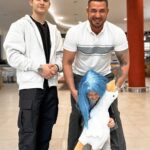 Kurban Omarov Instagram - Хотели серьёзно сфоткаться, но не смогли.
