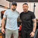 Kurban Omarov Instagram - Я бы тоже не поверил, но! Это реально не обойти за один раз. Необходимо сделать 3, а то и 5 подходов. Потому что она реально огромная! Это я про выставку «Россия» на ВДНХ. Там представлены все регионы, крупные компании, достижения страны, проходит огромное количество мероприятий. Но, что я точно советую посетить, особенно, если вы никогда не были на Кавказе - это площадку Дагестана! Вы влюбитесь в мою малую Родину и обязательно захотите посетить наш край. Даже президент уже 2 раза был на выставке и заглянул к моим землякам. Выставка работает до апреля и у вас есть реальный шанс увидеть своими глазами всю нашу огромную страну, познакомиться с традициями, побывать на национальных свадьбах, отведать кухню разных народов и все это абсолютно бесплатно. Кто был, поделитесь своими впечатлениями!