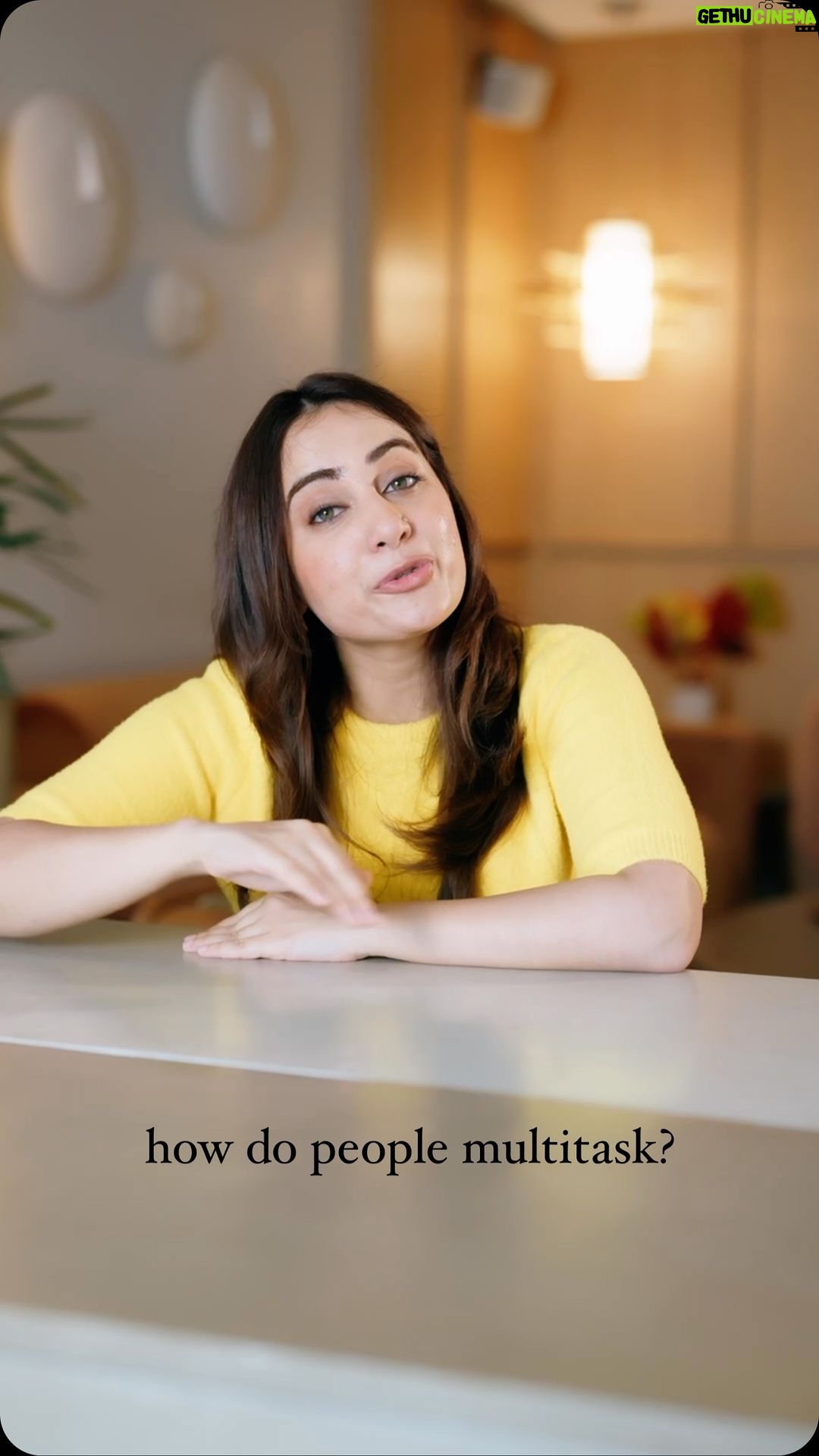 Kusha Kapila Instagram - Yeh smart banne ka course kaha hota hai? At least I know the smart way of paying bills with Amazon Pay. One click mein sab sort.😅 @amazondotin #ad #AmazonPay #BillPaymentsKaSmarterWay #AmazonPaySmarterWay