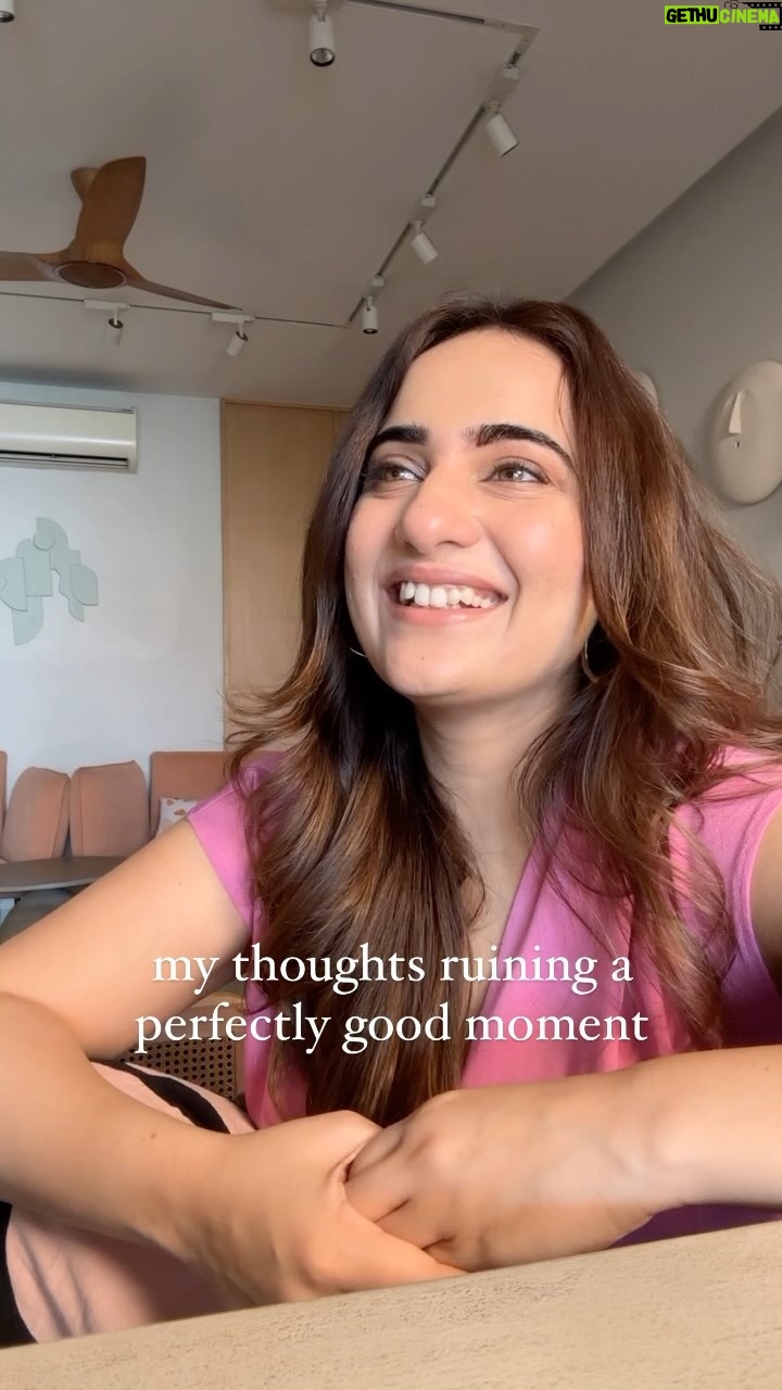 Kusha Kapila Instagram - yeh queen apne head par pehenti hai self saboTAJ