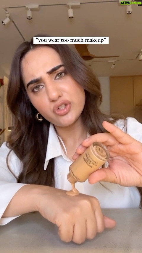 Kusha Kapila Instagram - main concealer ke kulle karun, aapko kya? Prep your skin for a perfect makeup look with the newly launched MAC Hyper Real Range - a high performance skincare that has the Fresh canvas cleansing oil, Serumizer hydrating serum & SkinCanvas Balm moisturiser. Gives you healthy-looking, hydrated, soft skin. @maccosmeticsindia #MACCosmeticsIndia #MACHyperReal #HyperReal #SkinArtistry #ad