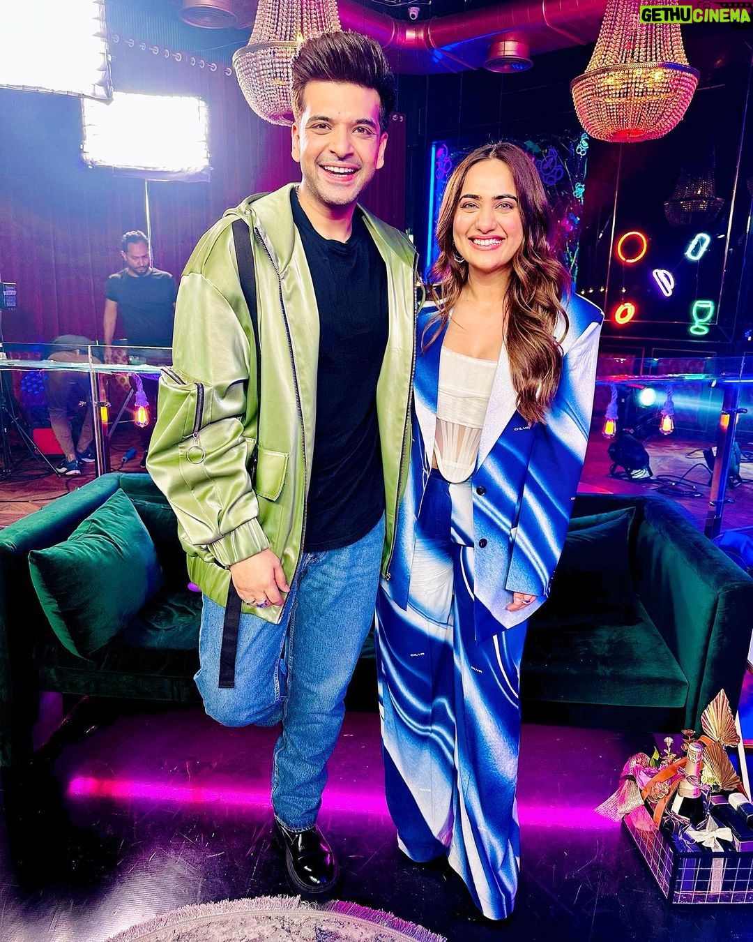 Kusha Kapila Instagram - KK X KK (we tried to give Vogue but we couldn’t stop laughing) catch our banter with @renil.abraham on Invite Only on @amazonminitv pata nahi kya hee bola hai but @kkundrra gave us a lot of life lessons so don’t miss that pls Karan is styled by @shreeum I am styled by @mohitrai with @tarangagarwalofficial Outfit : @cilvrstudio Accessories : @tuula.jewellery