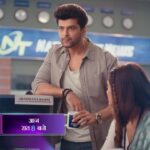Kushal Tandon Instagram - Haule haule, Reyansh aur Aradhana aa rahe hain ek dusre ke kareeb! 🥰 Dekhiye Barsatein - Mausam Pyaar Ka, aaj raat 8 baje, sirf #SonyEntertainmentTelevision par. @shivangijoshi18 @therealkushaltandon @ektarkapoor #Barsatein #BarsateinOnSony #BarsateinOnSonyEntertainmentTelevision