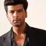 Kushal Tandon Instagram - Eye contact is a dangerous, dangerous thing . But lovely . Oh so lovely ………