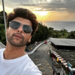 Kushal Tandon Instagram - 🙃🎶