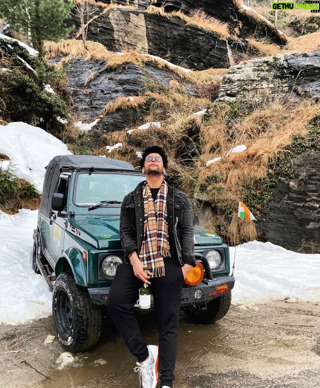 Kushal Tandon Instagram - 🙃 Manali, Himachal Pradesh