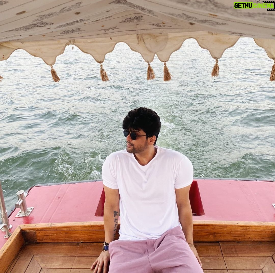 Kushal Tandon Instagram - “Control your emotions “doesn’t mean “avoid your emotions “ feel your shit , understand your shit , but don’t lose your shit , and yea you better clean your shit ……..✨🙃