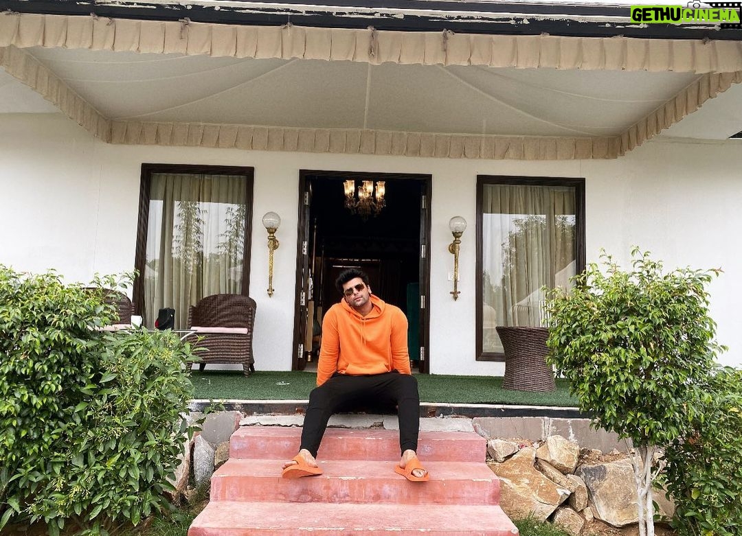 Kushal Tandon Instagram - “if the plan doesn’t work, Change the plan but never change the goal.”