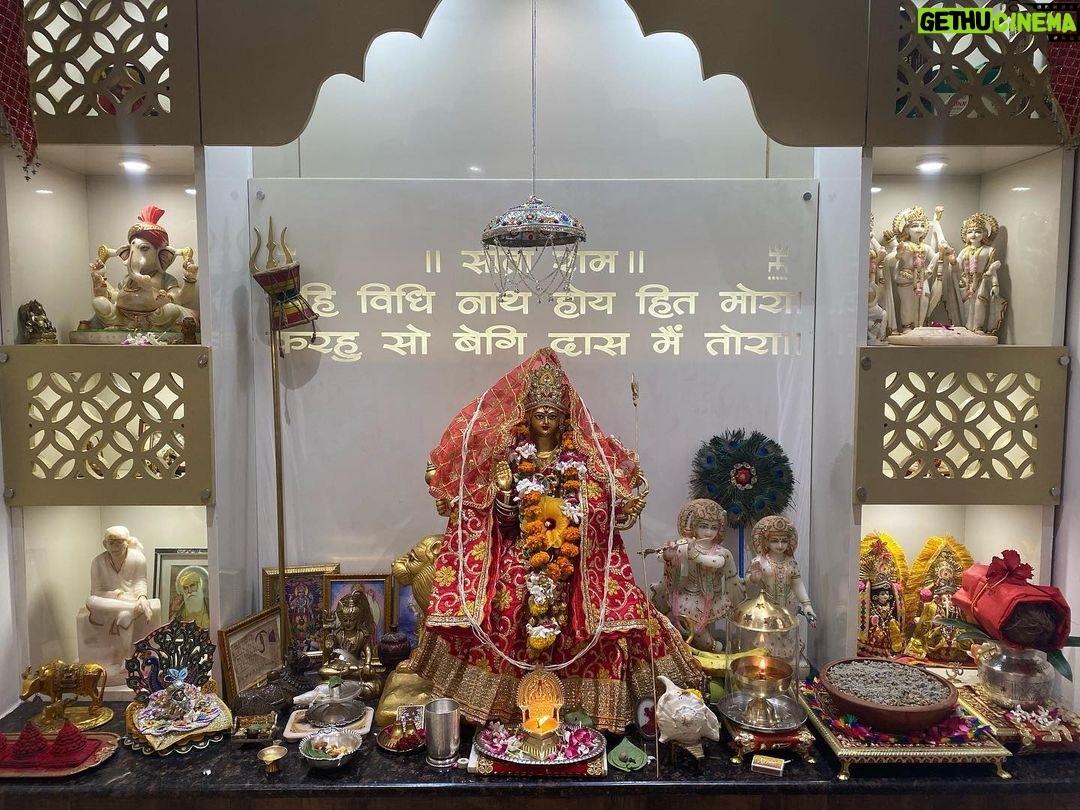 Kushal Tandon Instagram - Happy Navratri 🙏❤️