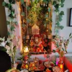 Kushal Tandon Instagram - May the Vighnaharta, Lord Ganesha fill your life with love, peace, abundance and good health. On this pious day of Samvatsari, I seek for forgiveness from any of you whom I have ever hurt with my words or actions. Knowingly or unknowingly*🙏🏻 Ganpati Bappa Morya! A Happy and blessed Ganesh Chaturthi to everyone! 🙏🏻😇