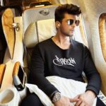 Kushal Tandon Instagram - Touchdown Dubai ❤️ Dubai, United Arab Emirates