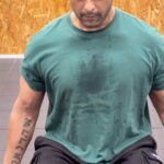 Kushal Tandon Instagram - Curls before gurls 🤜