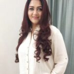 Kushboo Instagram – Simplicity can be quite captivating and enhancing the beauty from within. 🤎🤎🤎🤎
