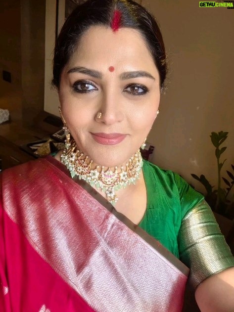 Kushboo Instagram - Memories made in Goa. Filled with laughter and happy times. To last a life time. ♥️♥️ @iffigoa @iamsunnydeol @shekharkapur #PramodSawant @actorvijaysethupathi