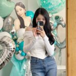 Kwon Eun-bi Instagram - 약사 설계로 믿고 먹을 수 있는 건강기능식품 브랜드 피토틱스와 함께하게 되었습니다.♥️ 은비와 함께 매일 건강한 일상을 보내길 응원해요! @phytotics ⠀ #권은비다이어트 #권은비유산균 #팍시다이어트 #피토틱스옐로우