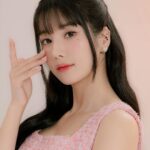 Kwon Eun-bi Instagram - 𝐊𝐖𝐎𝐍 𝐄𝐔𝐍 𝐁𝐈 𝐗 𝐋𝐄𝐍𝐒𝐓𝐎𝐖𝐍 : 렌즈타운의 새로운 뮤즈가 되었습니다📸! ♥ 𝐖𝐄𝐋𝐂𝐎𝐌𝐄 ♥ ( @lens_town_official ) 이제부터 컬러렌즈 브랜드 렌즈타운과 함께 보여 줄 은비의 눈빛에 집중해주세요👀- ! #광고 #렌즈타운 #lenstown #thepiel #ザピエル