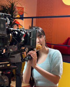 Kwon Eun-bi Instagram - @jadamchicken_official 맵슐래이요~🍗❤️