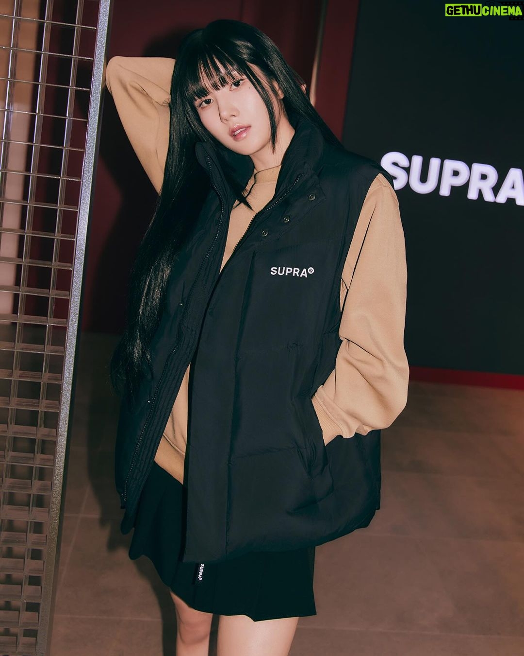 Kwon Eun-bi Instagram - #수프라 #SUPRA #수프라패딩 ⠀ 수프라 한남 플래그쉽 스토어에서 따뜻한 겨울 고프코어 스타일링을 확인해보세요.♥️