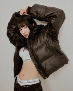 Kwon Eun-bi Instagram - @calvinklein, #광고, #MYCALVINS, #CK패딩, #캘빈클라인패딩 #캘빈클라인