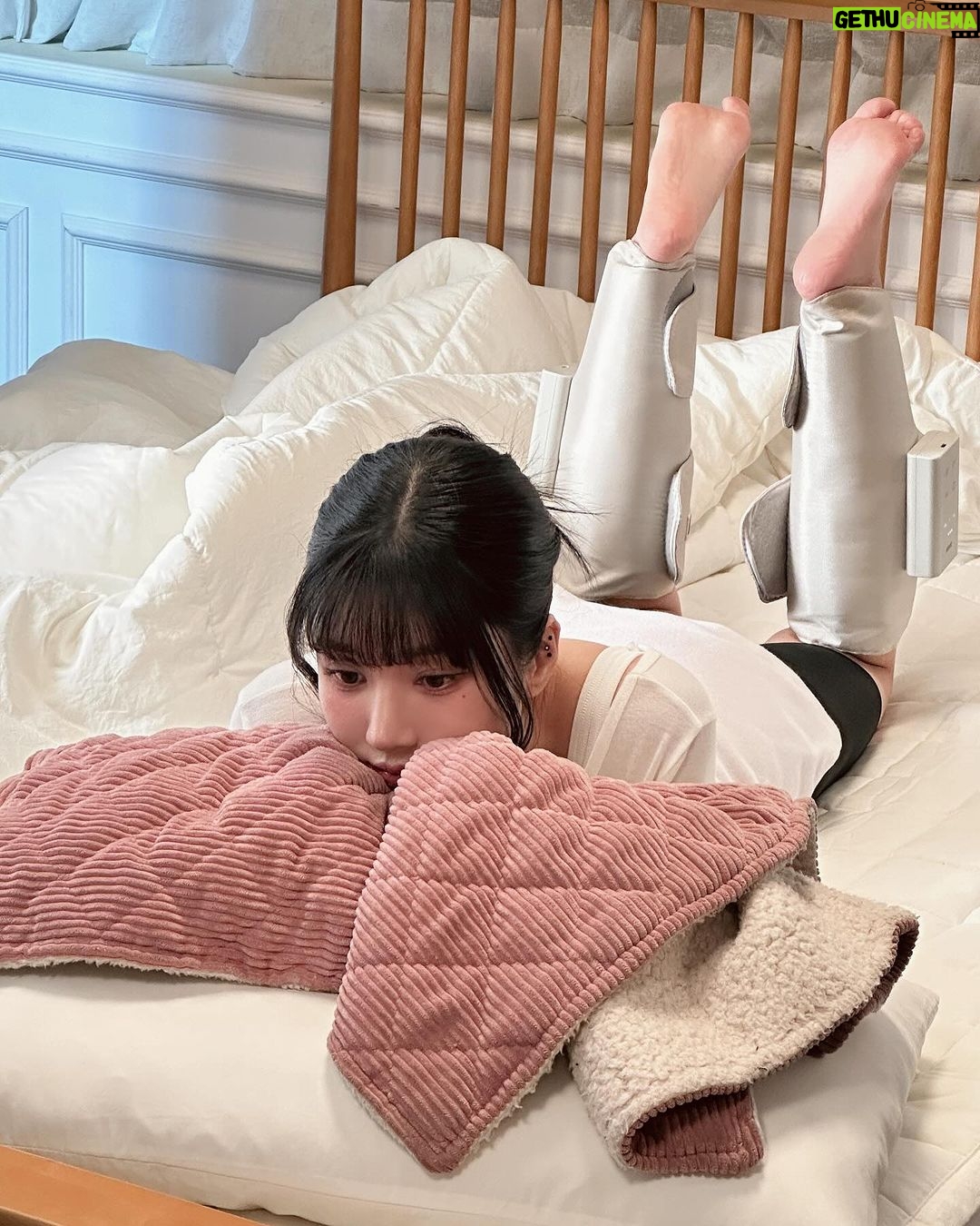 Kwon Eun-bi Instagram - 2024년 @spa_r_official 과 함께해요🧡