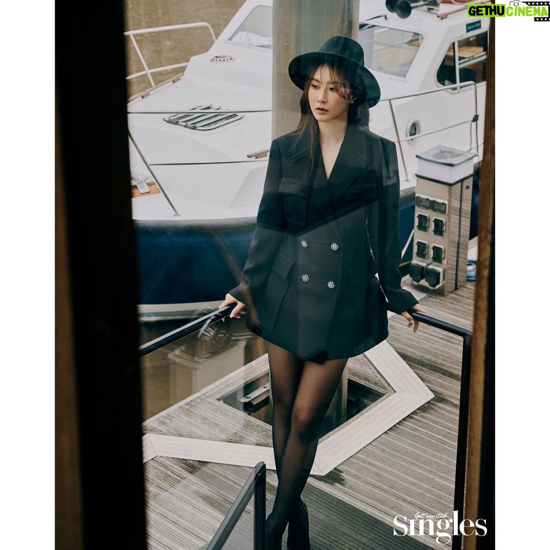 Kwon Yu-ri Instagram - ⛴️⚓️ London, United Kingdom