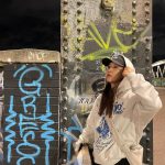 Kwon Yu-ri Instagram - 걷다가 🌌 #Banksy #london 📸@dalsuhadid
