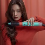 Kwon Yu-ri Instagram - 🩵 @voguekorea @dyson_kr #dyson