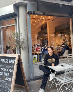 Kwon Yu-ri Instagram - 📍 LONDON #london #fishnchips London, United Kingdom