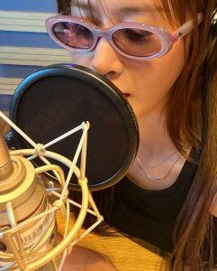 Kwon Yu-ri Instagram - 😎📻