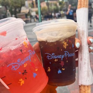 Kwon Yu-ri Instagram - I 💙
#Disneylandla #Disney100