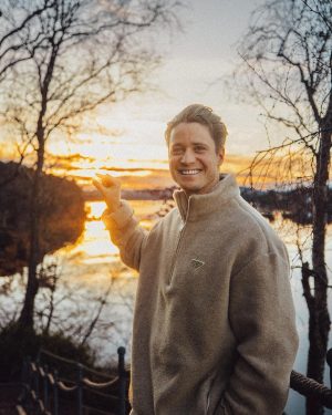 Kygo Instagram - Golden Hour 🌅