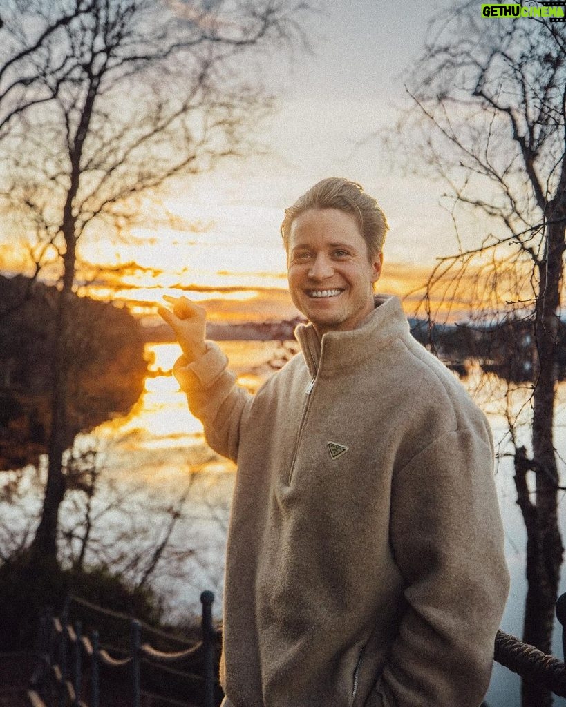 Kygo Instagram - Golden Hour 🌅 Bergen, Norway