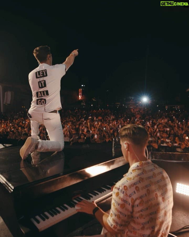 Kygo Instagram - One last dance at @ushuaiaibiza ❤️ Thank you for an incredible summer 🌴 Ushuaïa Ibiza Beach Hotel