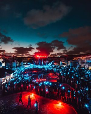 Kygo Instagram - Another great night at @ushuaiaibiza 🤟🏼