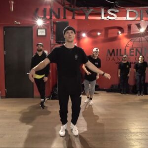 Kyle Hanagami Instagram - How is it possible to be this clean as a dancer?! @florisbosveld @kidjongo @rexkline #dance #choreography