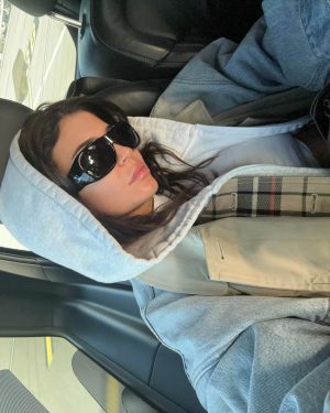 Kylie Jenner Instagram - to more good days 🥂