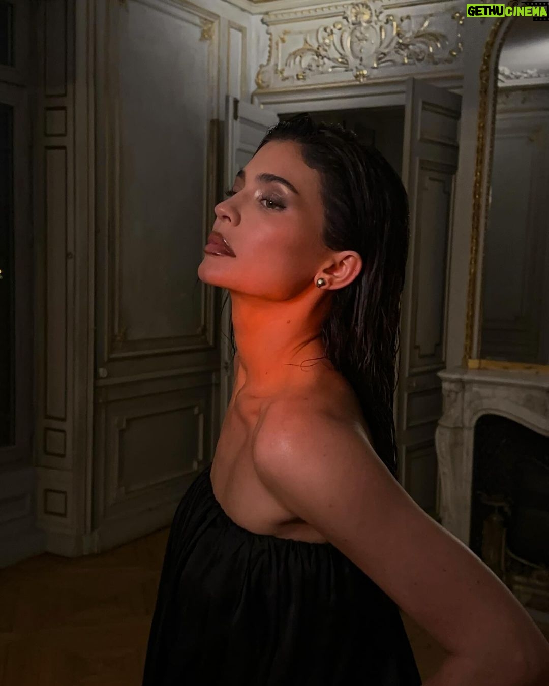 Kylie Jenner Instagram - she’s just a glam girl