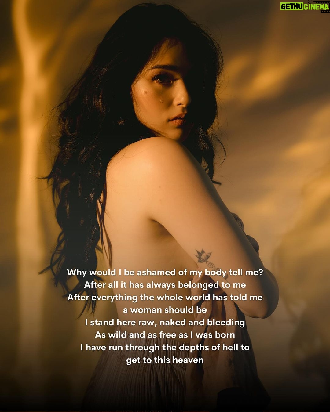 Kylie Padilla Instagram - Starting this year’s Spotlight with a powerful poem, written by Kylie Padilla, that speaks to the journey of self-acceptance and unfiltered strength. This is her story, her body, her freedom. 🌙✨ #UnfilteredStrength #RawAndFree #BodyPositivity #HelloDarlingPh Casa Francia