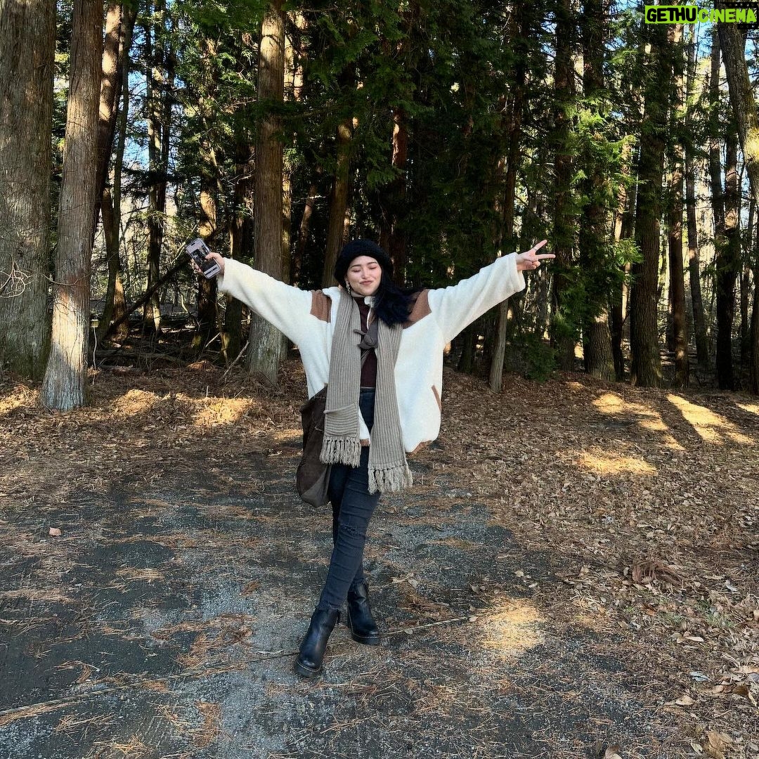 Kylie Padilla Instagram - My Fav OOTD so far in this 🗻 weather 🤍 and fuji was crystal clear this morning. Wow. 🗻👁️🇯🇵✨🌙