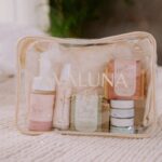 Kylie Padilla Instagram - Thinking of a good CHRISTMAS GIFT? Get your mom, best friend or sister the AVALUNA GIFT SET!!! 🎄✨ It includes, 🌸 a aura brightening facial wash for only 399 php 🌸 a divinity moisturising serum for only 399 php 🌸 a luna balance day balm for only 300 php 🌸 a moon gaze night cream for only 249 php 🌸 a rosey glow soap bar for only 260 php 🌸 a clarity soap bar for only 260 php And housed in our new Avaluna Pouch ✨ Or you can buy the whole set for 2,500 php 🌸 @avalunabykylie @avalunabykylie @avalunabykylie