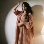 Kylie Padilla Instagram - “It seemed Eve’s bite from the apple of knowledge was a debt women were doomed to pay for eternity.” — Dan Brown 🌙 Shot by @hellodarling.ph Make up by @marvinfernandezmakeup Hair by @jobendinglasanhairstyles