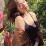 Kylie Padilla Instagram - No cap. I’ve never had bad hair in a looooong time! Well, I’ve got to thank @cheonsa.glow Cheonsa Collagen with Biotin pills for that. Yes, you can have luscious locks, too. Take Cheonsa Collagen with Biotin everyday for naturally healthy hair. Exclusively available at Watsons Philippines.