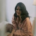 Kylie Padilla Instagram - When pictures become poetry. Shot by @hellodarling.ph Make up by @marvinfernandezmakeup Hair by @jobendinglasanhairstyles