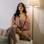 Kylie Padilla Instagram - “It seemed Eve’s bite from the apple of knowledge was a debt women were doomed to pay for eternity.” — Dan Brown 🌙 Shot by @hellodarling.ph Make up by @marvinfernandezmakeup Hair by @jobendinglasanhairstyles