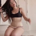 Kylie Padilla Instagram - Trying this slimming corset out. To be fair I sweat without even working out. I’m a mom of two, I need all the help I can get. @slimmingcorsetsph @theslimmingcorsetsph