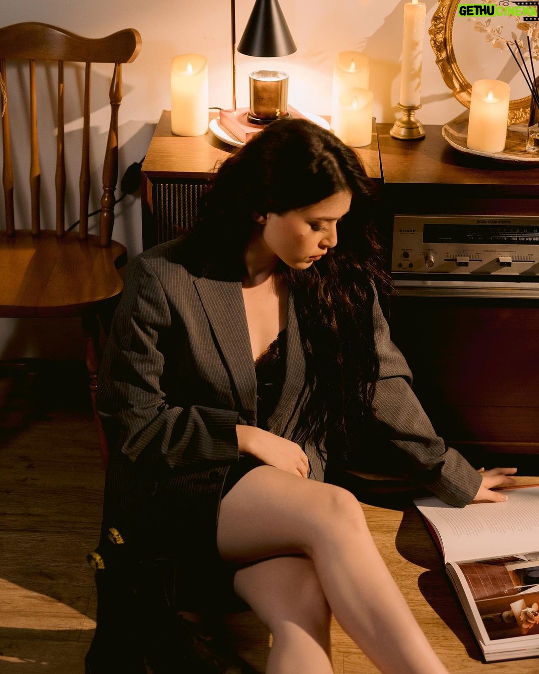 Kylie Padilla - 28.3K Likes - What kind of stimulation do I want today? 💭
@hellodarling.ph shoot na ulit 🤍
Styled by @kylienicolepadilla
Make up by @marvinfernandezmakeupartist
Hair by @jobendinglasan
Shot by @hellodarling.ph