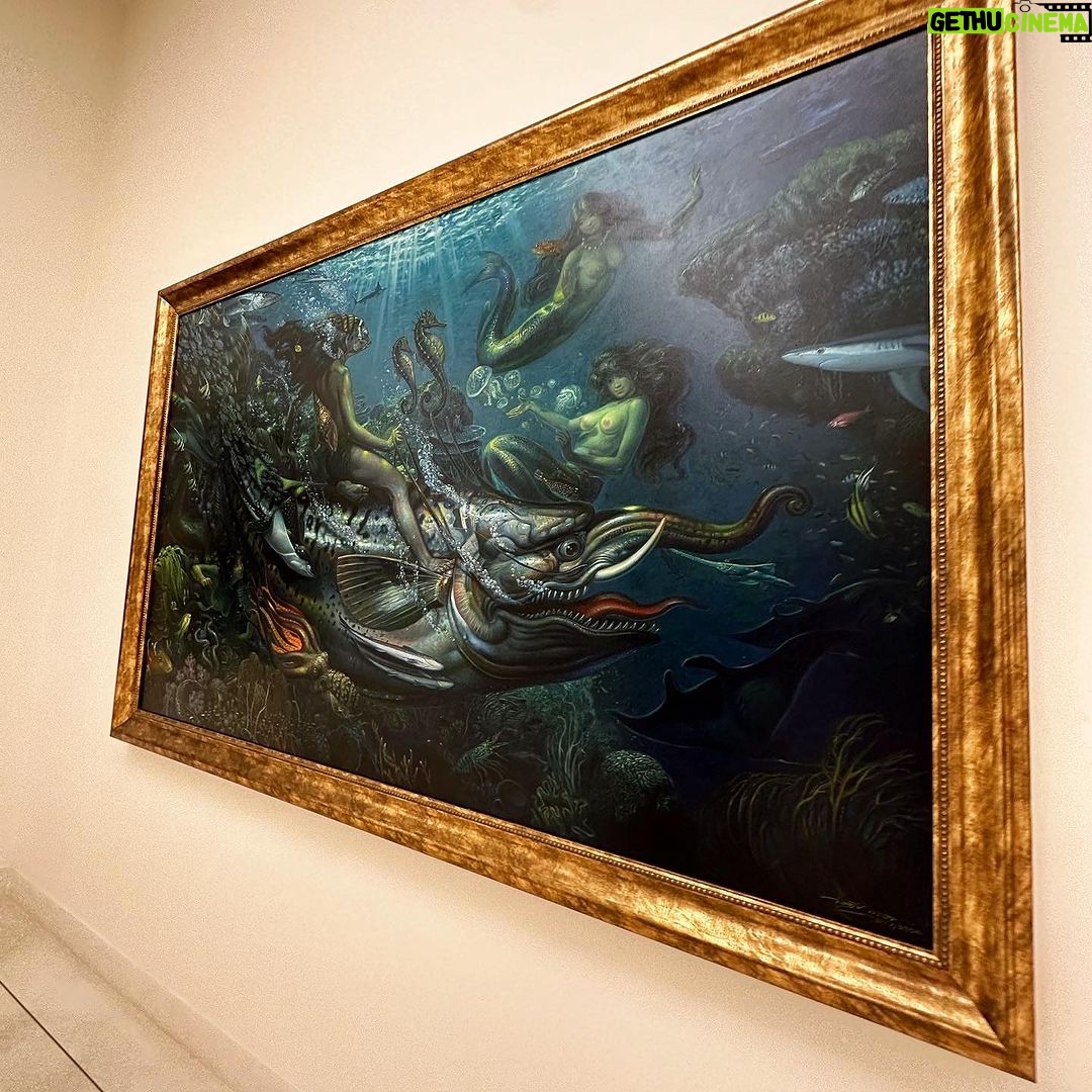 Kylie Padilla Instagram - Surround yourself with things, people and places that make your soul feel happy. 🌻🎨🧜♀️
