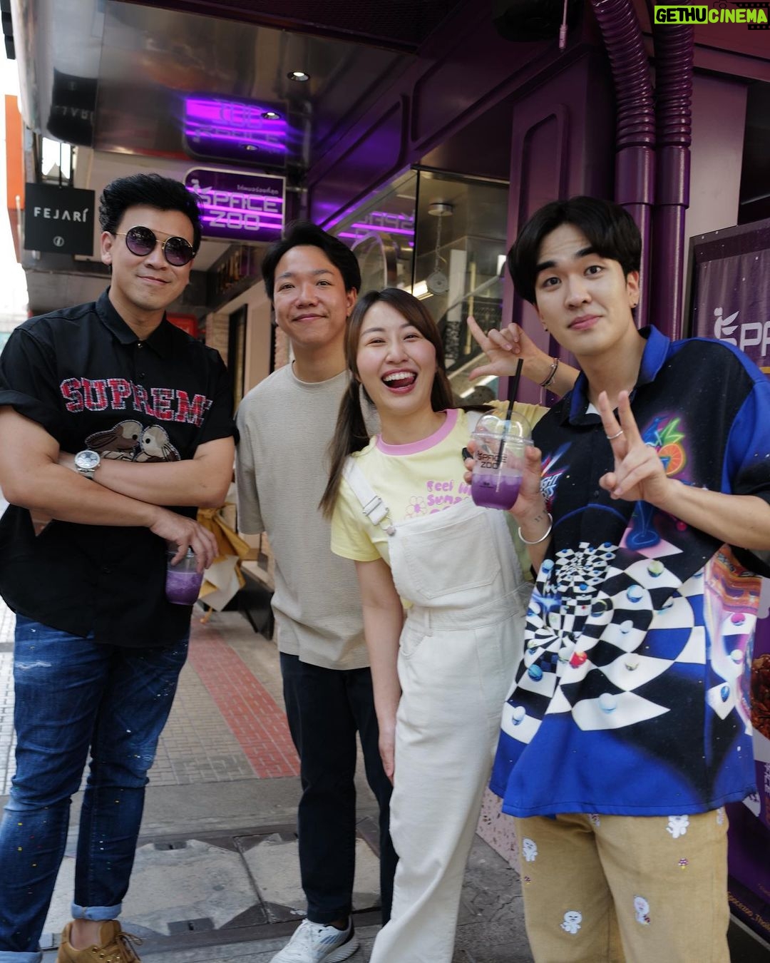 Kyutae Sim Instagram - ขอบคุณสำหรับสปอนเซอร์นะครับแจกไก่ฟรีวันนี้ @prite_netijenn @sungstarwin Spacezoo_Thailand